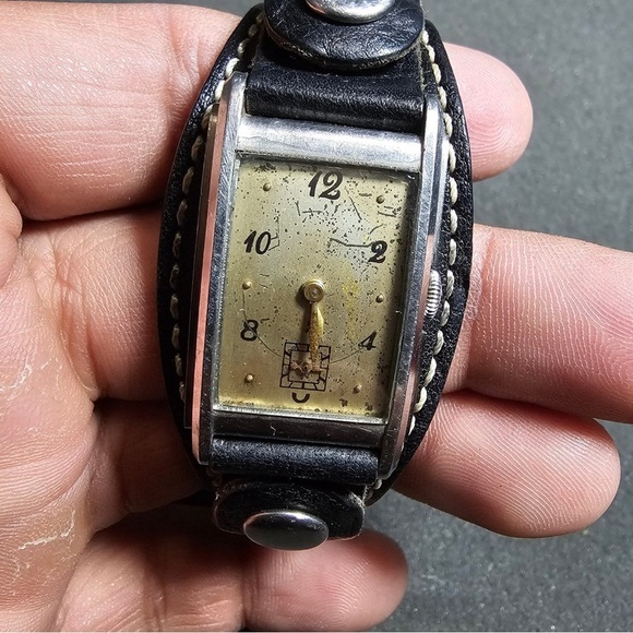 Vintage Doxa Mens Mechanical Wind Up Tank Watch Silver Tone Working Bund Strap - Picture 3 of 12